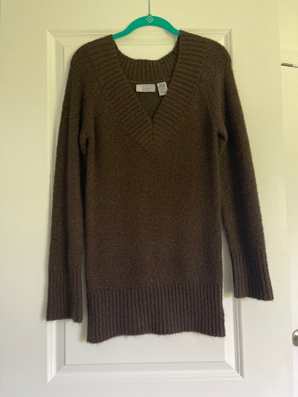 Outlooks Brown Sweater W Ribbed Neckline & Cuffs. Size Large